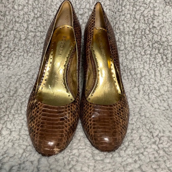BCBGirls Shoes - BCBGirls Calista‎ Brown Snakeskin Embossed Leather Block Heel Pumps Size 8B 38